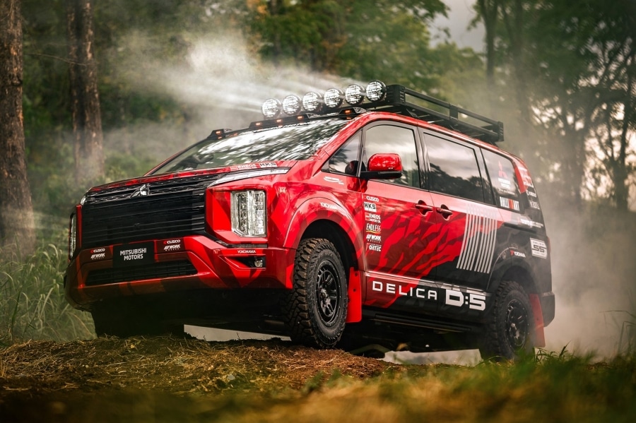 Модифицированная Mitsubishi Delica примет участие в сложнейшей гонке