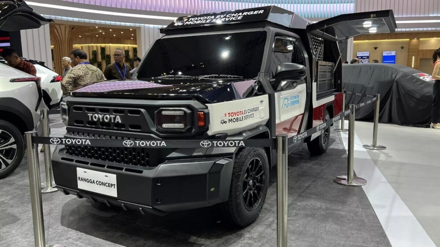 Toyota показала компактный грузовик Rangga с дизайном в стиле нового Land Cruiser