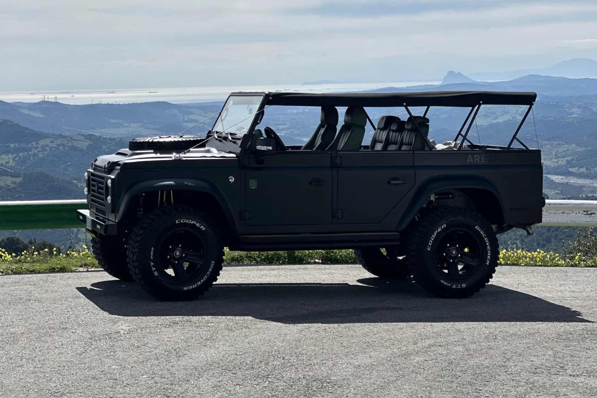 Land Rover Defender 2023 получил кабриолет