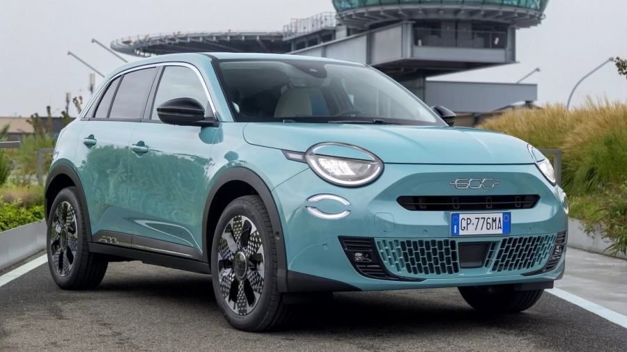 Гибридный Fiat 600 Hybrid может проехать на электротяге всего 1 километр