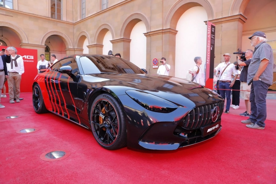 Под капотом более 830 сил: Mercedes-Benz превратил суперкар AMG GT в подключаемый гибрид