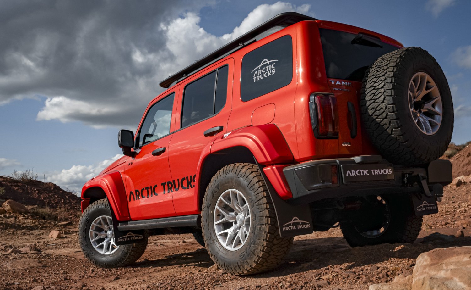 Китайский внедорожник Танк 300 от Arctic Trucks