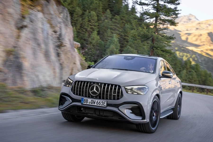 Новый «горячий» кроссовер Mercedes-AMG GLE 53 Hybrid сочетает в себе мощность и электрическую тягу.