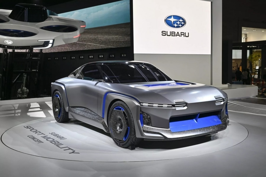 Subaru показала купе Sport Mobility и прототип летающего автомобиля в Токио