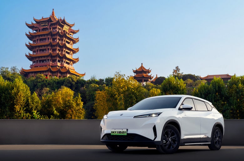 Dongfeng Fengshen SKY EV01: объявлены цены на новый кроссовер
