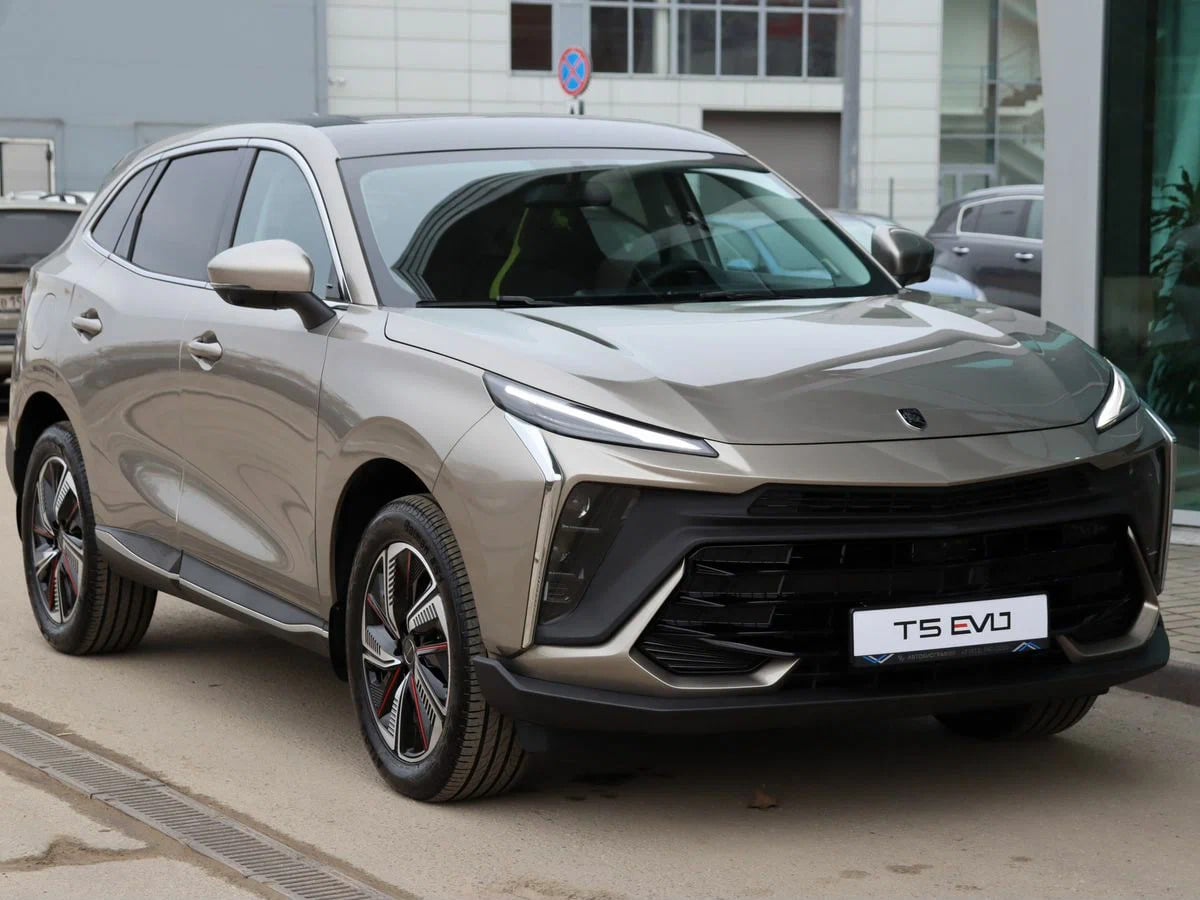 Dongfeng Forthing T5 Evo 2023 в новой версии доступен в России