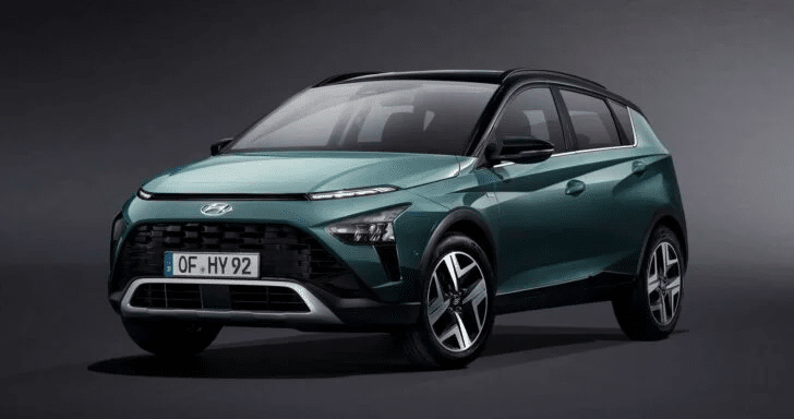 Hyundai Bayon 2023 продается в России по цене 2,35 миллиона рублей.