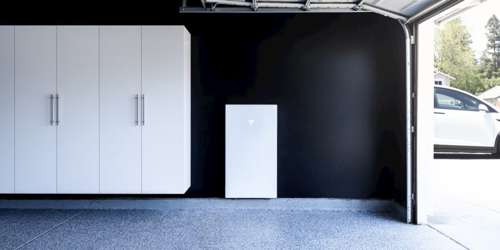 Rivian-Tesla-Powerwall