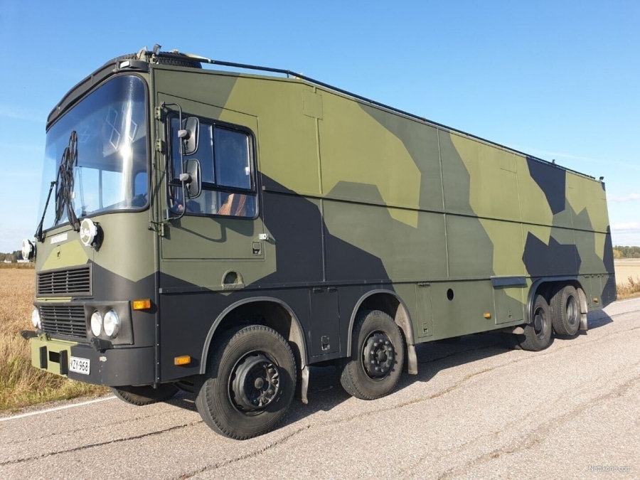 В Финляндии продают военный фургон Sisu, переделанный в крутой дом на колесах