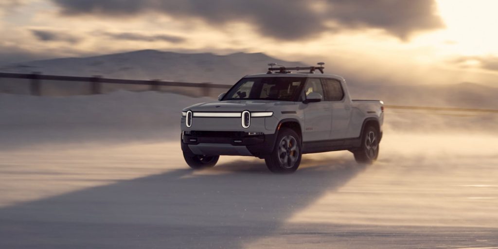 Rivian-R1S-Ford-Raptor