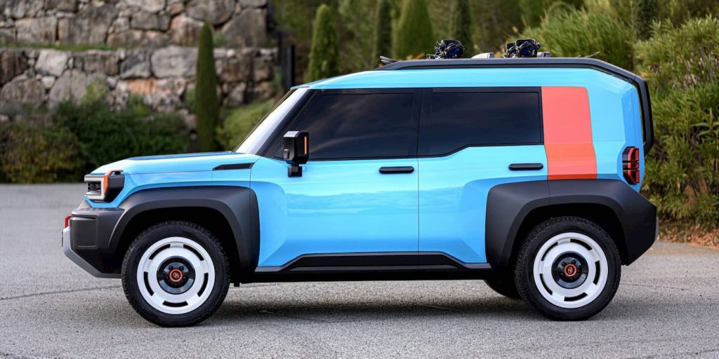 Toyota-Land-Cruiser-EVs