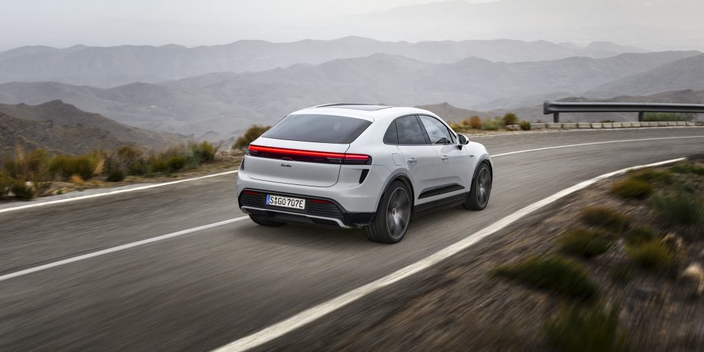 Представлен Porsche-Macan-EV