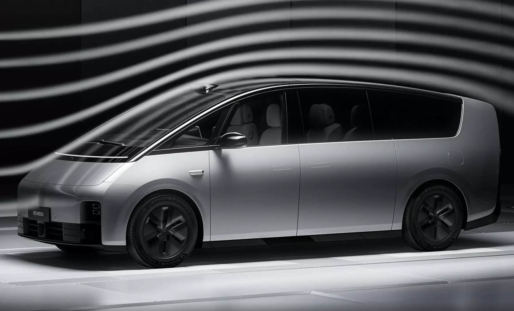 Li Auto Mega 2024: зафиксированы поломки минивэна