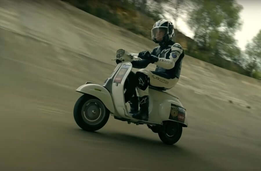 45-летний скутер Vespa установил мировой рекорд Гиннесса