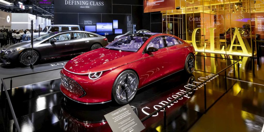 Mercedes-Tesla-Модель-Y