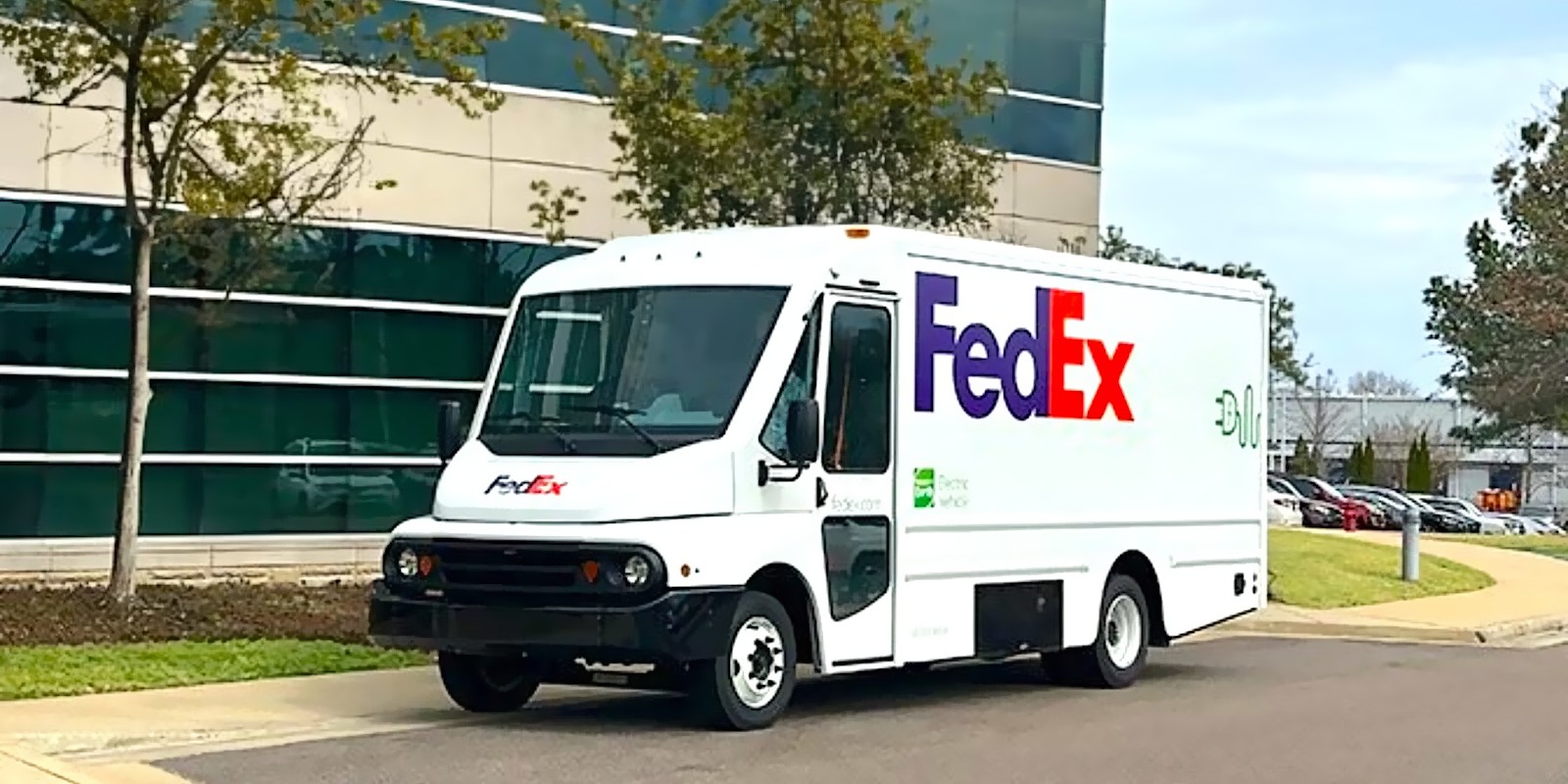 FedEx размещает первый заказ на 15 фургонов Workhorse W56 Step Vans для расширения парка автомобилей с нулевым уровнем выбросов выхлопных газов