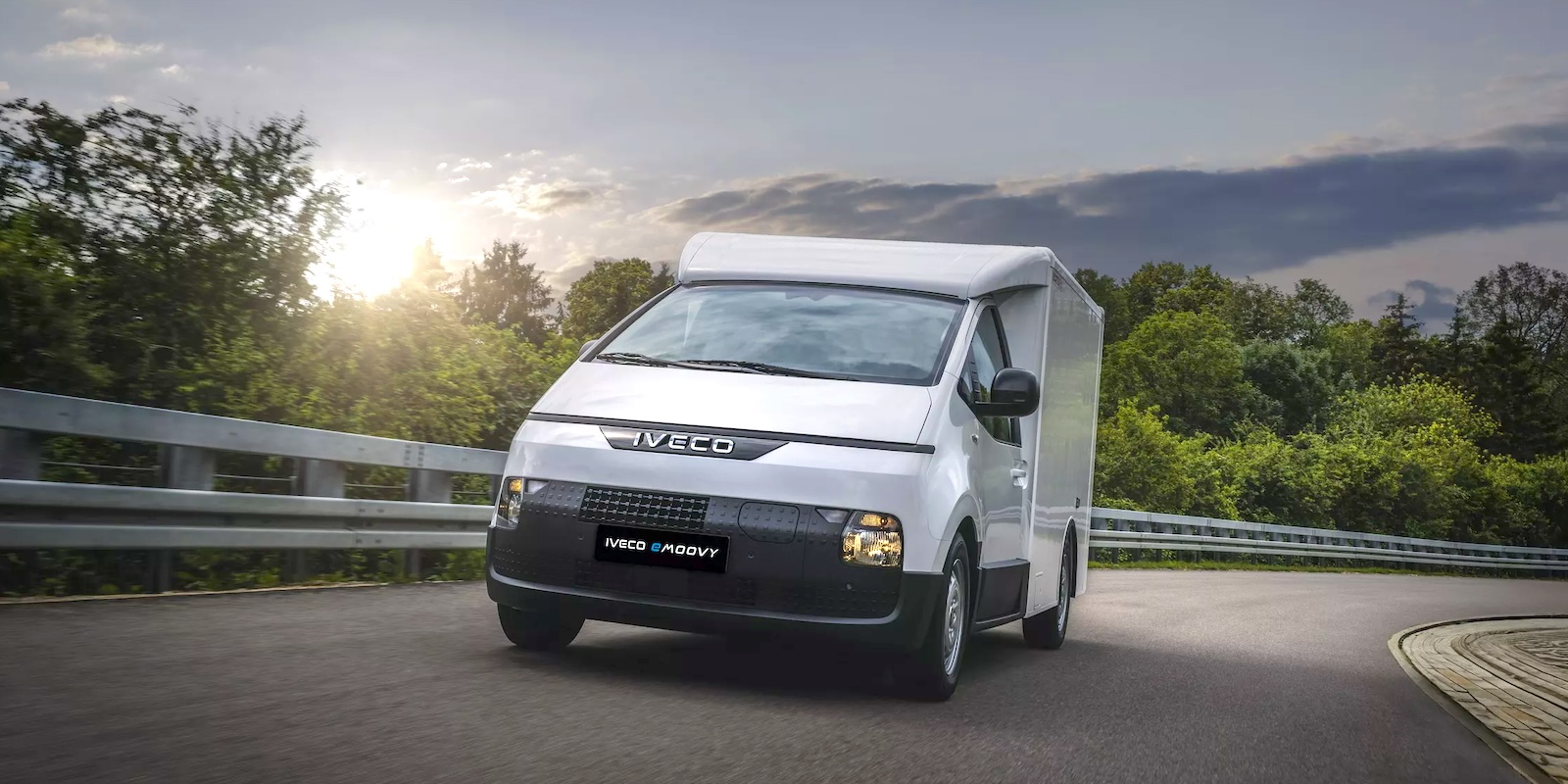 Iveco eMoovy — электрический фургон на базе Hyundai Staria