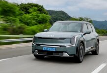 Kia-EV9-GT-активный спойлер